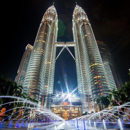 Sky Suites At Klcc By Mitstay Kuala Lumpur Bagian luar foto