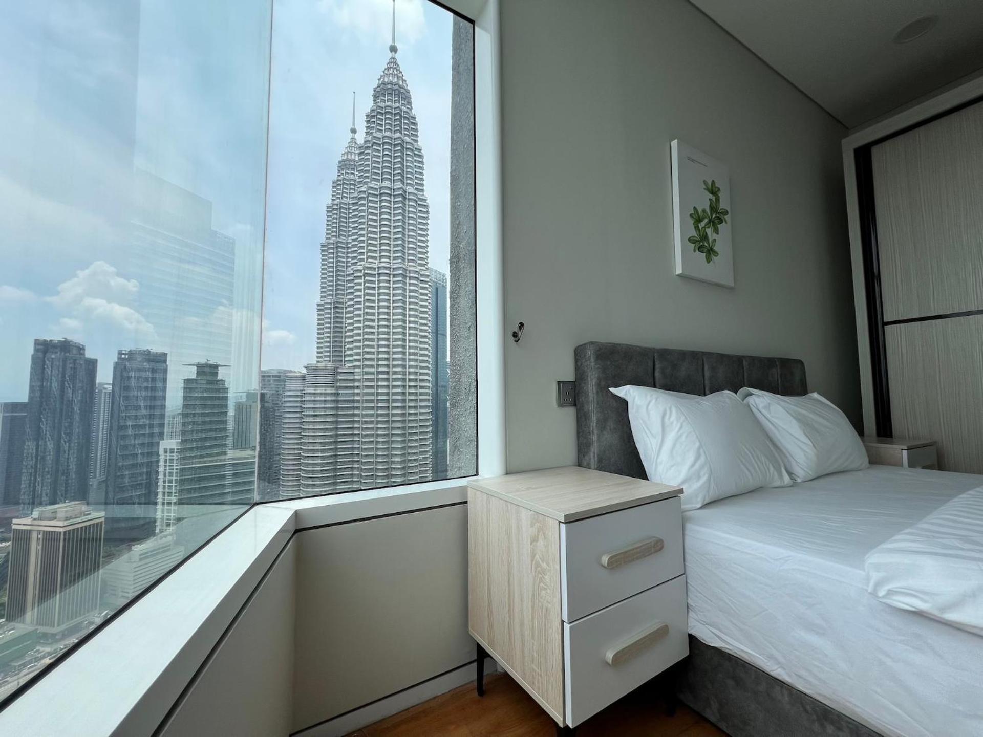 Sky Suites At Klcc By Mitstay Kuala Lumpur Bagian luar foto