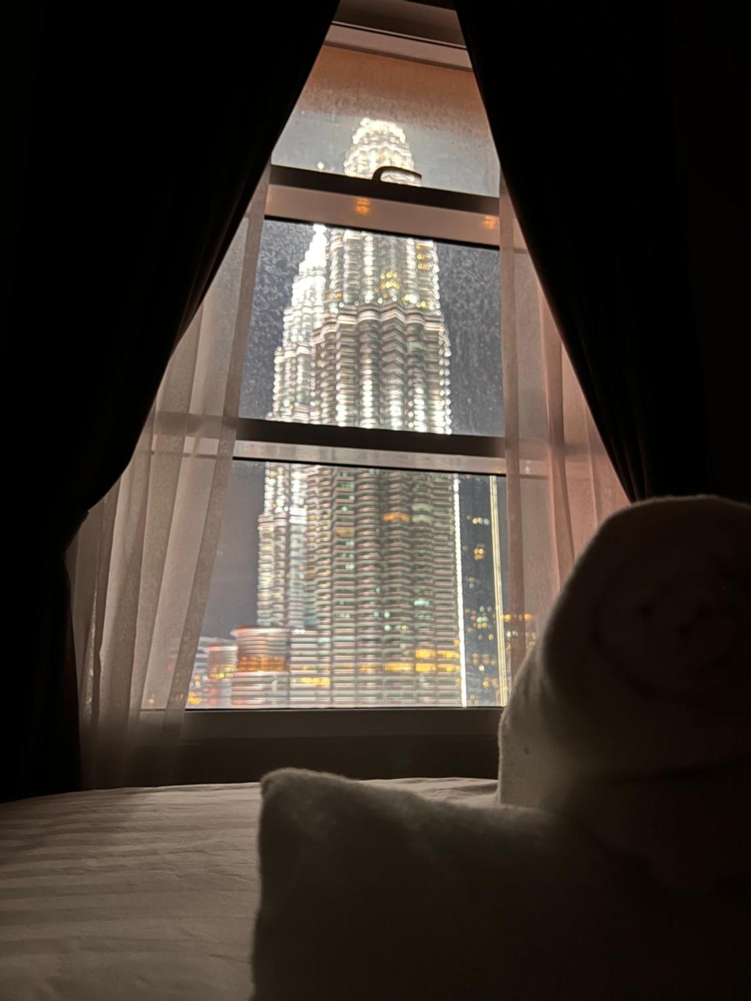 Sky Suites At Klcc By Mitstay Kuala Lumpur Bagian luar foto