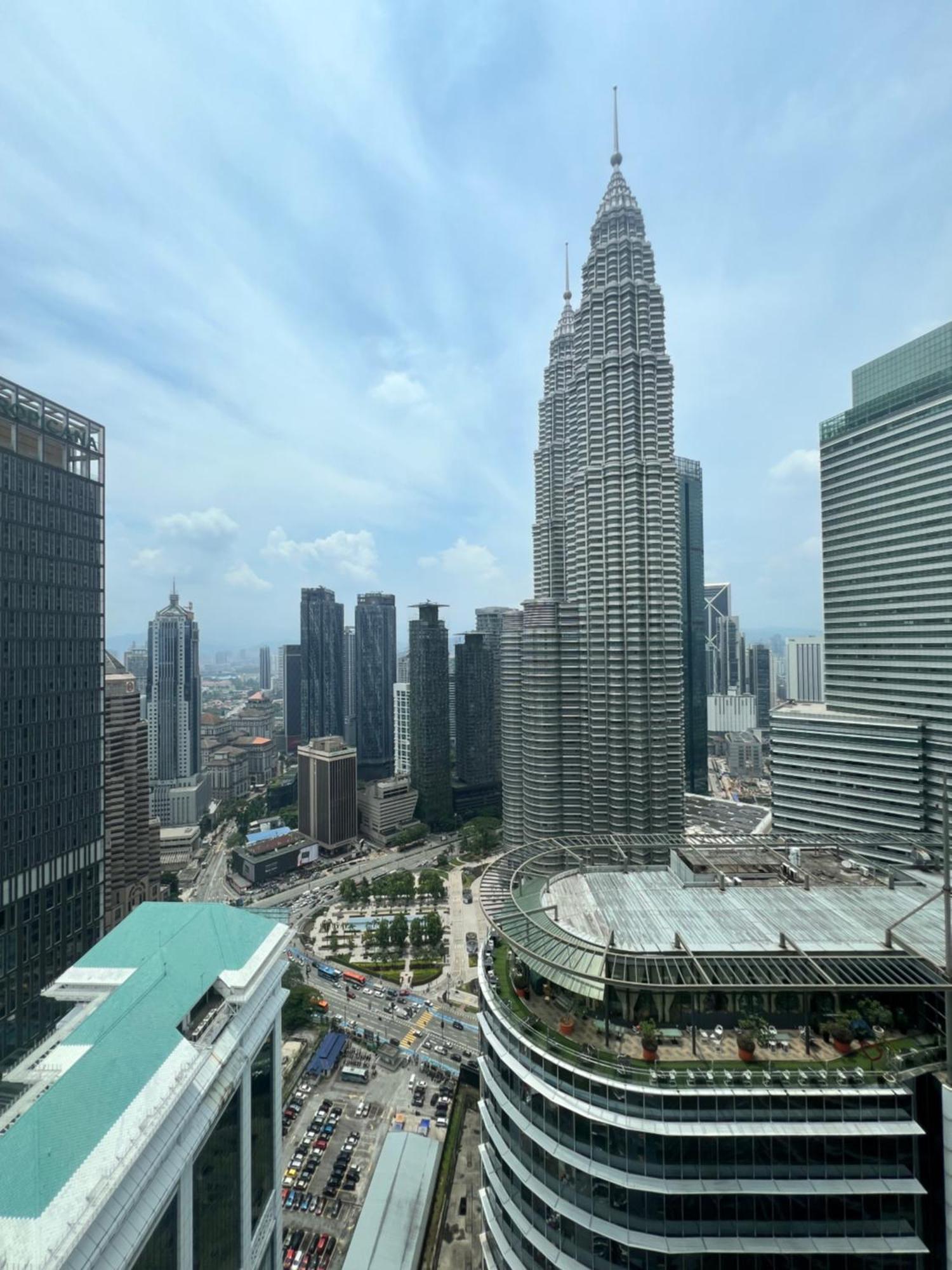 Sky Suites At Klcc By Mitstay Kuala Lumpur Bagian luar foto