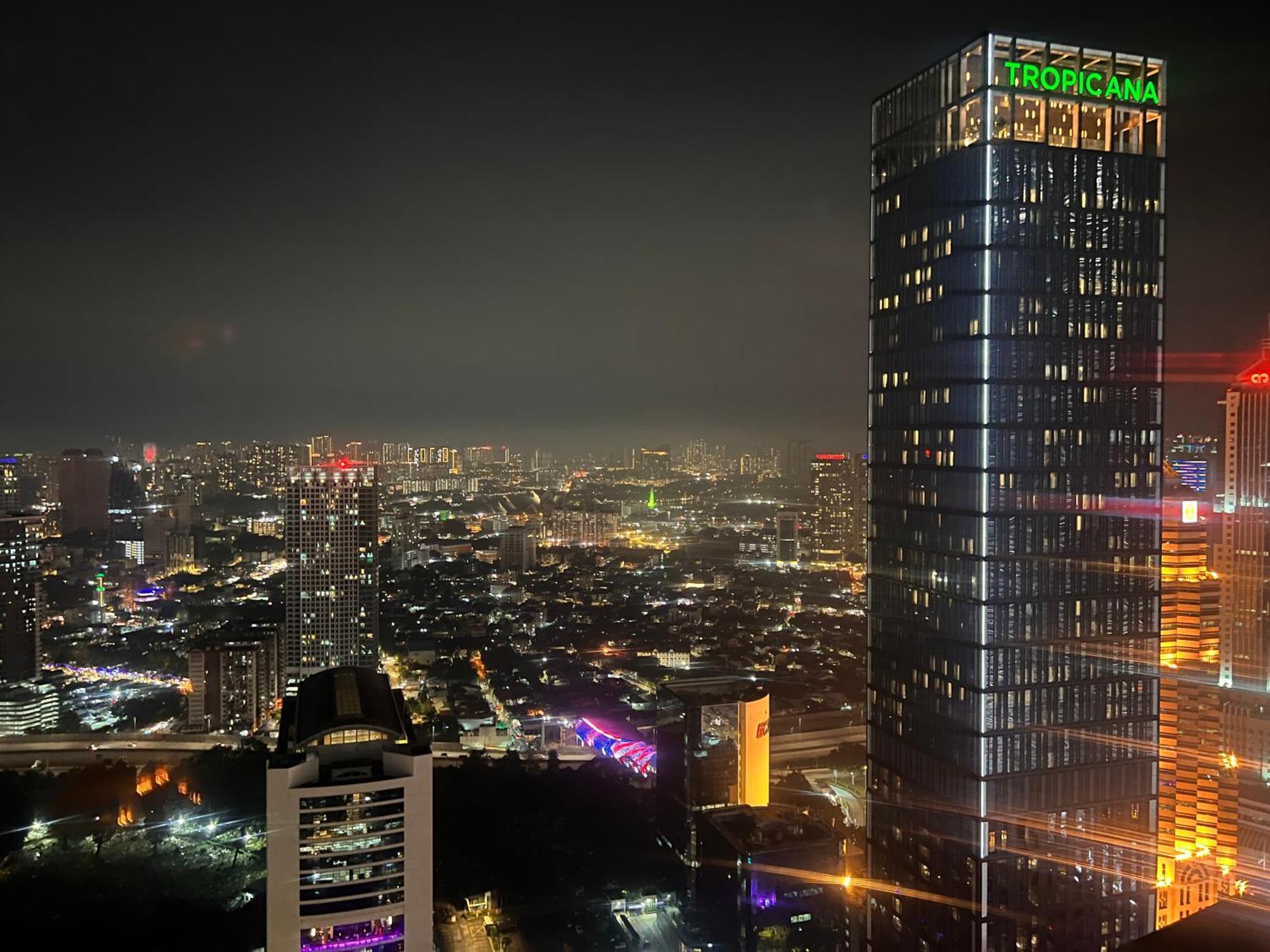 Sky Suites At Klcc By Mitstay Kuala Lumpur Bagian luar foto