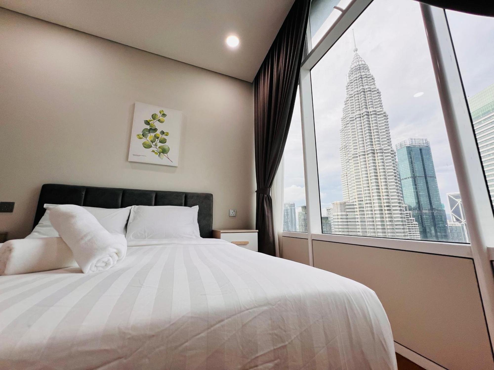 Sky Suites At Klcc By Mitstay Kuala Lumpur Bagian luar foto