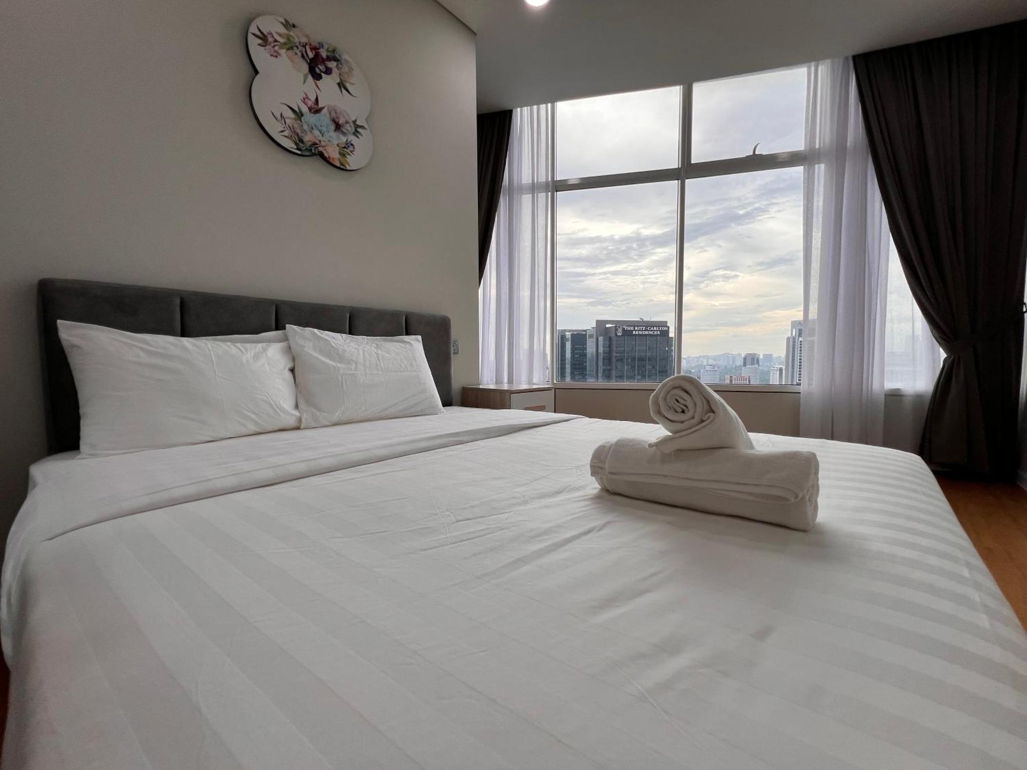 Sky Suites At Klcc By Mitstay Kuala Lumpur Bagian luar foto